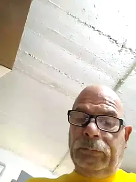 bottomhairy online show from 05-12-26, 03:09