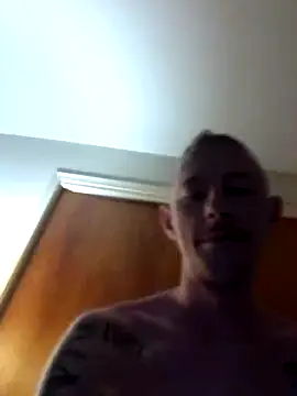 elmerfuddin87 online show from 10-06-25, 04:15