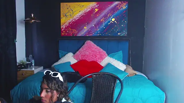 megan collins96 online show from 01-29-25, 07:43