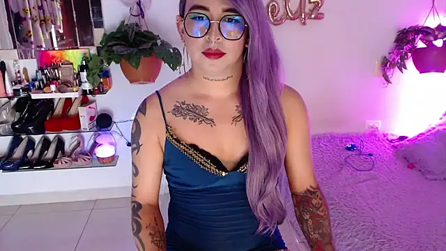 Snapshot of Laveneno_ortiz07 chatting on 11-07-25, 11:27 Laveneno ortiz07 online show from 11-07-25, 11:27