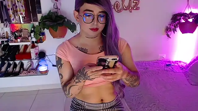 Snapshot of Laveneno_ortiz07 chatting on 11-12-25, 11:25 Laveneno ortiz07 online show from 11-12-25, 11:25