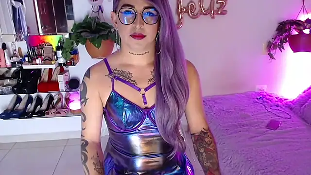 Snapshot of Laveneno_ortiz07 chatting on 11-25-25, 10:43 Laveneno ortiz07 online show from 11-25-25, 10:43