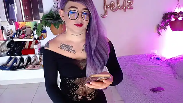 Snapshot of Laveneno_ortiz07 chatting on 11-29-25, 10:57 Laveneno ortiz07 online show from 11-29-25, 10:57