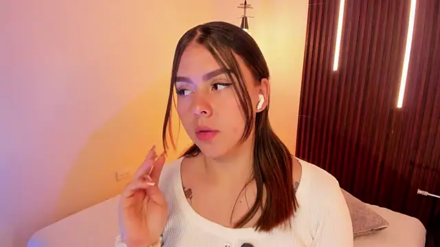 ArianaBaker online show from 04-23-26, 12:51