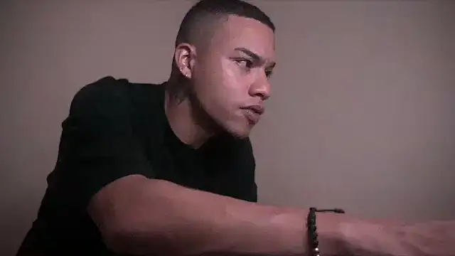 Snapshot of Osiiriis chatting on 02-04-25, 05:10 Osiiriis online show from 02-04-25, 05:10