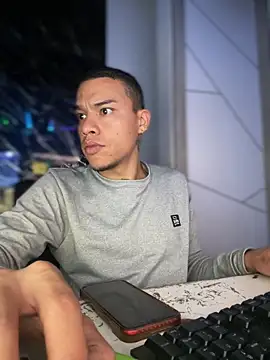 Snapshot of Osiiriis chatting on 02-24-25, 03:44 Osiiriis online show from 02-24-25, 03:44