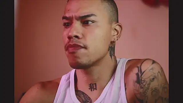 Snapshot of Osiiriis chatting on 03-09-25, 12:42 Osiiriis online show from 03-09-25, 12:42