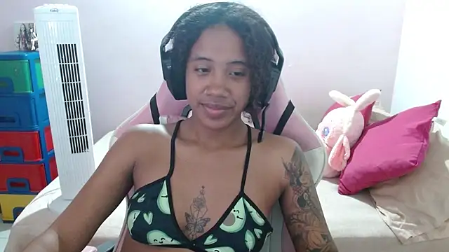 TiffanyRoouse online show from 02-26-25, 03:32