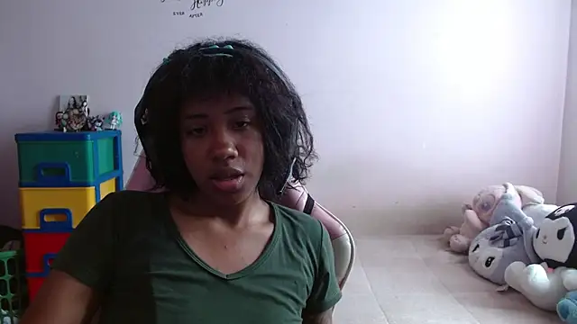 TiffanyRoouse online show from 10-18-25, 01:34