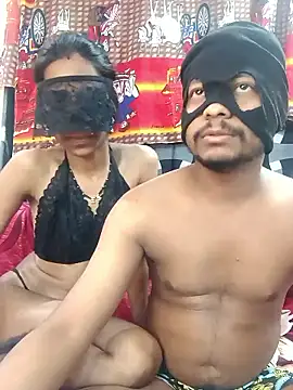 Snapshot of sexycouplemh09 chatting on 01-08-26, 03:47 sexycouplemh09 online show from 01-08-26, 03:47