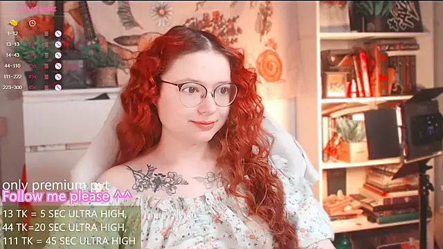 Snapshot of me__hanna chatting on 02-19-26, 03:46 me hanna online show from 02-19-26, 03:46