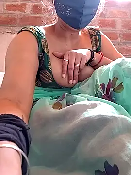 Snapshot of Archna-ji chatting on 12-06-24, 08:05 Archna-ji online show from 12-06-24, 08:05