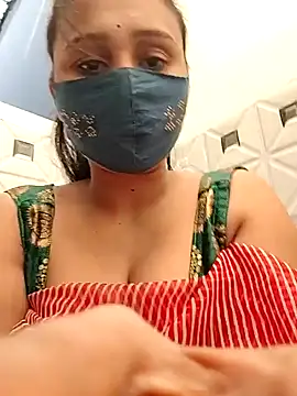 Snapshot of Archna-ji chatting on 12-20-24, 05:14 Archna-ji online show from 12-20-24, 05:14