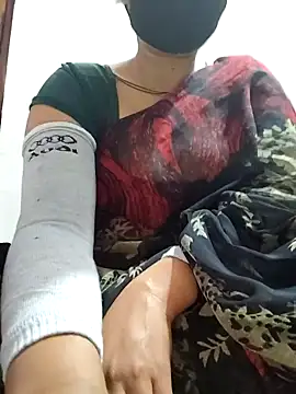 Snapshot of Archna-ji chatting on 02-12-25, 03:49 Archna-ji online show from 02-12-25, 03:49