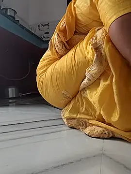 Snapshot of Archna-ji chatting on 09-14-25, 03:49 Archna-ji online show from 09-14-25, 03:49