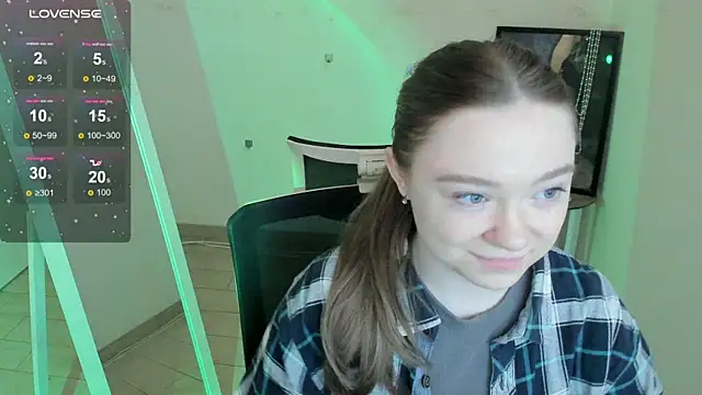 Snapshot of Florence_meow chatting on 04-02-26, 06:44 Florence meow online show from 04-02-26, 06:44