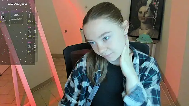 Snapshot of Florence_meow chatting on 04-03-26, 06:11 Florence meow online show from 04-03-26, 06:11
