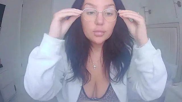 magical mia online show from 04-21-26, 10:21