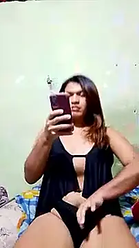 Hevellyn  online show from 09-17-25, 03:52