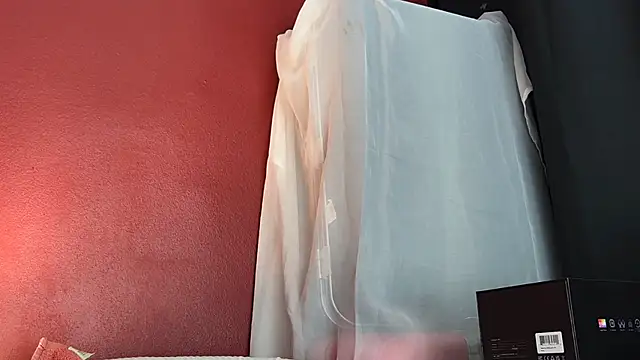 Snapshot of rosesdesiles chatting on 01-15-25, 12:19 rosesdesiles online show from 01-15-25, 12:19