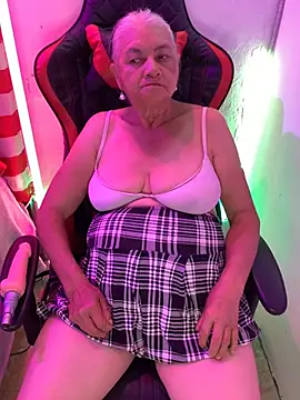 Grandma Mature23 online show from 03-06-25, 06:37