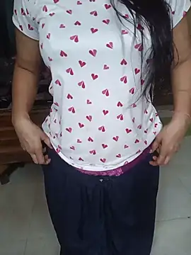 Snapshot of Ankita202 chatting on 06-23-26, 06:33 Ankita202 online show from 06-23-26, 06:33