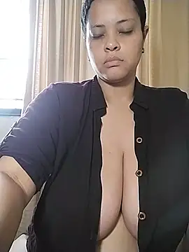 Snapshot of sweetpe chatting on 07-19-26, 07:39 sweetpe online show from 07-19-26, 07:39