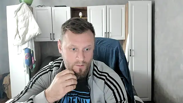 ANGELALEXYNO2024 online show from 10-22-25, 12:16