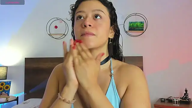 YenniferCurly online show from 12-16-24, 12:27