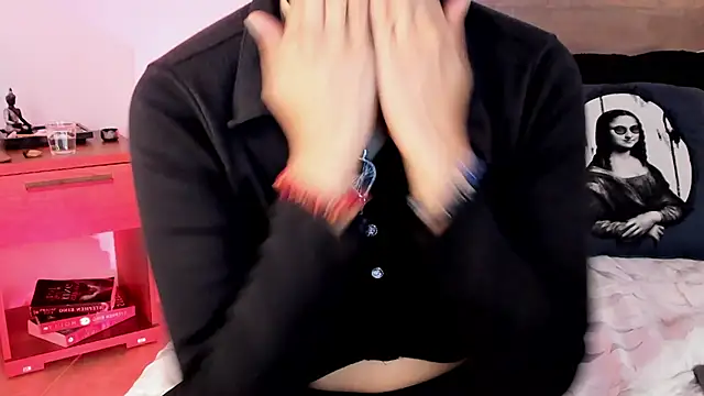 YenniferCurly online show from 02-07-25, 12:06