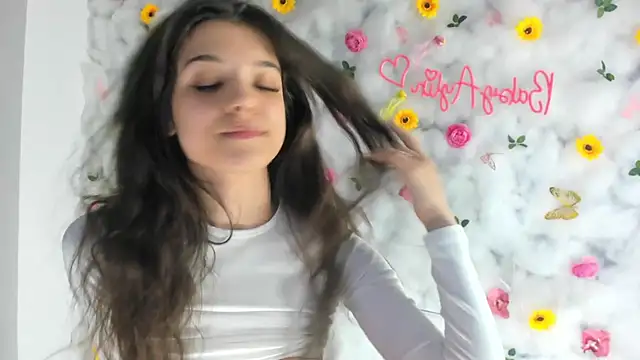 Snapshot of BabyAylin chatting on 03-03-25, 06:22 BabyAylin online show from 03-03-25, 06:22