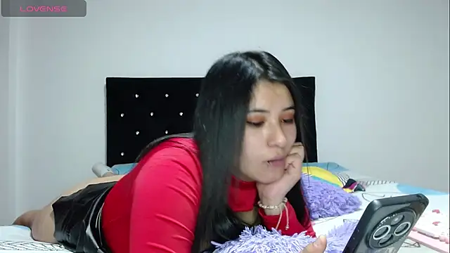 Snapshot of Zasha_Kaira chatting on 05-14-26, 11:22 Zasha Kaira online show from 05-14-26, 11:22