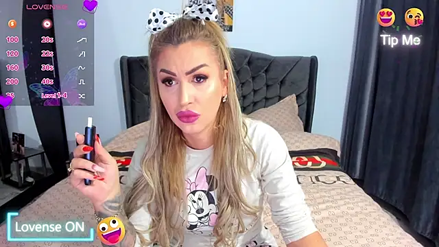 GlossyDiamondX online show from 01-14-26, 03:45