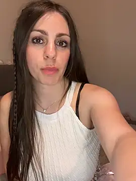 Snapshot of Loella-Rose chatting on 03-10-25, 09:07 Loella-Rose online show from 03-10-25, 09:07