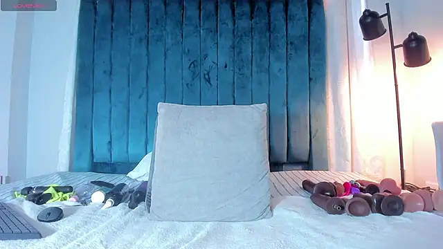 blondehorny69 online show from 11-21-25, 07:45