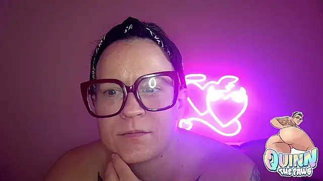 quinnmariexo online show from 11-15-25, 02:35