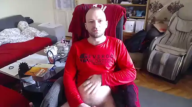 Snapshot of RealManHaveHairy chatting on 02-10-25, 07:04 RealManHaveHairy online show from 02-10-25, 07:04