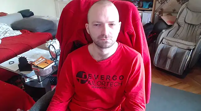 Snapshot of RealManHaveHairy chatting on 02-11-25, 06:40 RealManHaveHairy online show from 02-11-25, 06:40