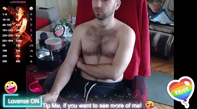 Snapshot of RealManHaveHairy chatting on 03-15-25, 08:04 RealManHaveHairy online show from 03-15-25, 08:04