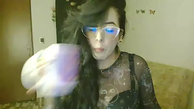 ella peck online show from 05-04-26, 05:03