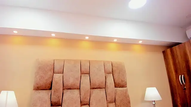 MiiaHot online show from 02-22-26, 08:07