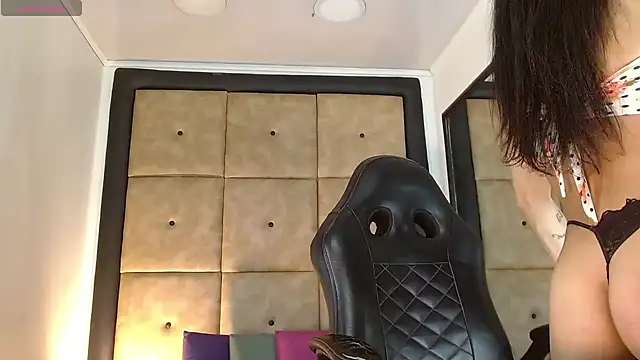 Snapshot of PriscilaRainbow chatting on 11-12-25, 09:21 PriscilaRainbow online show from 11-12-25, 09:21