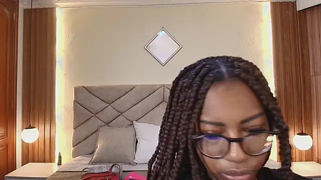 Raquel jones online show from 04-25-26, 11:57