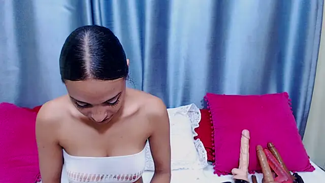 Snapshot of SultryCaramelFantasyx21 chatting on 03-13-25, 12:02 SultryCaramelFantasyx21 online show from 03-13-25, 12:02