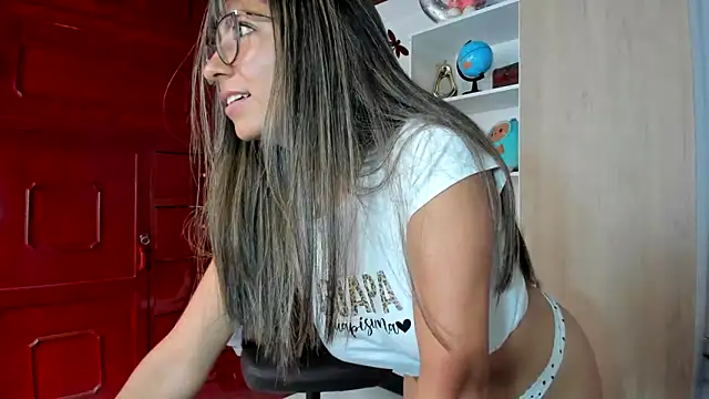 Snapshot of Isabellaa22_1 chatting on 06-04-26, 06:25 Isabellaa22 1 online show from 06-04-26, 06:25