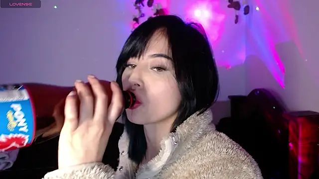 Snapshot of shayla_bbs chatting on 09-24-25, 08:45 shayla bbs online show from 09-24-25, 08:45