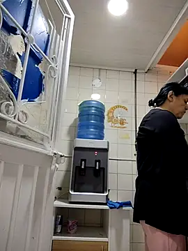 Natasha milf   online show from 11-21-25, 12:48