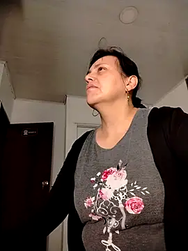 Natasha milf   online show from 02-09-26, 12:42