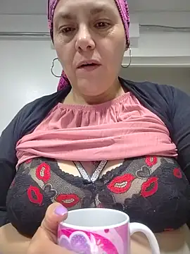 Snapshot of Natasha_milf__ chatting on 05-27-26, 01:57 Natasha milf online show from 05-27-26, 01:57