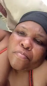 Snapshot of HOTSUGARX5 chatting on 12-15-24, 06:29 HOTSUGARX5 online show from 12-15-24, 06:29